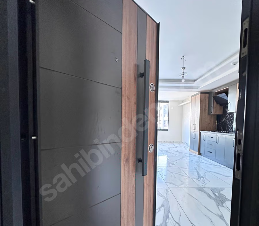 Mersin Mezitli Akdeniz Mahallesi 2+1 110 m² Doğalgaz Kombili Satılık Daire