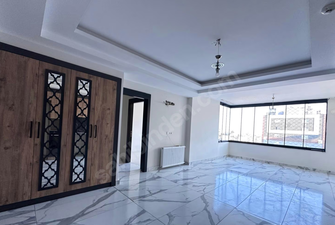 Mersin Mezitli Akdeniz Mahallesi 2+1 110 m² Doğalgaz Kombili Satılık Daire