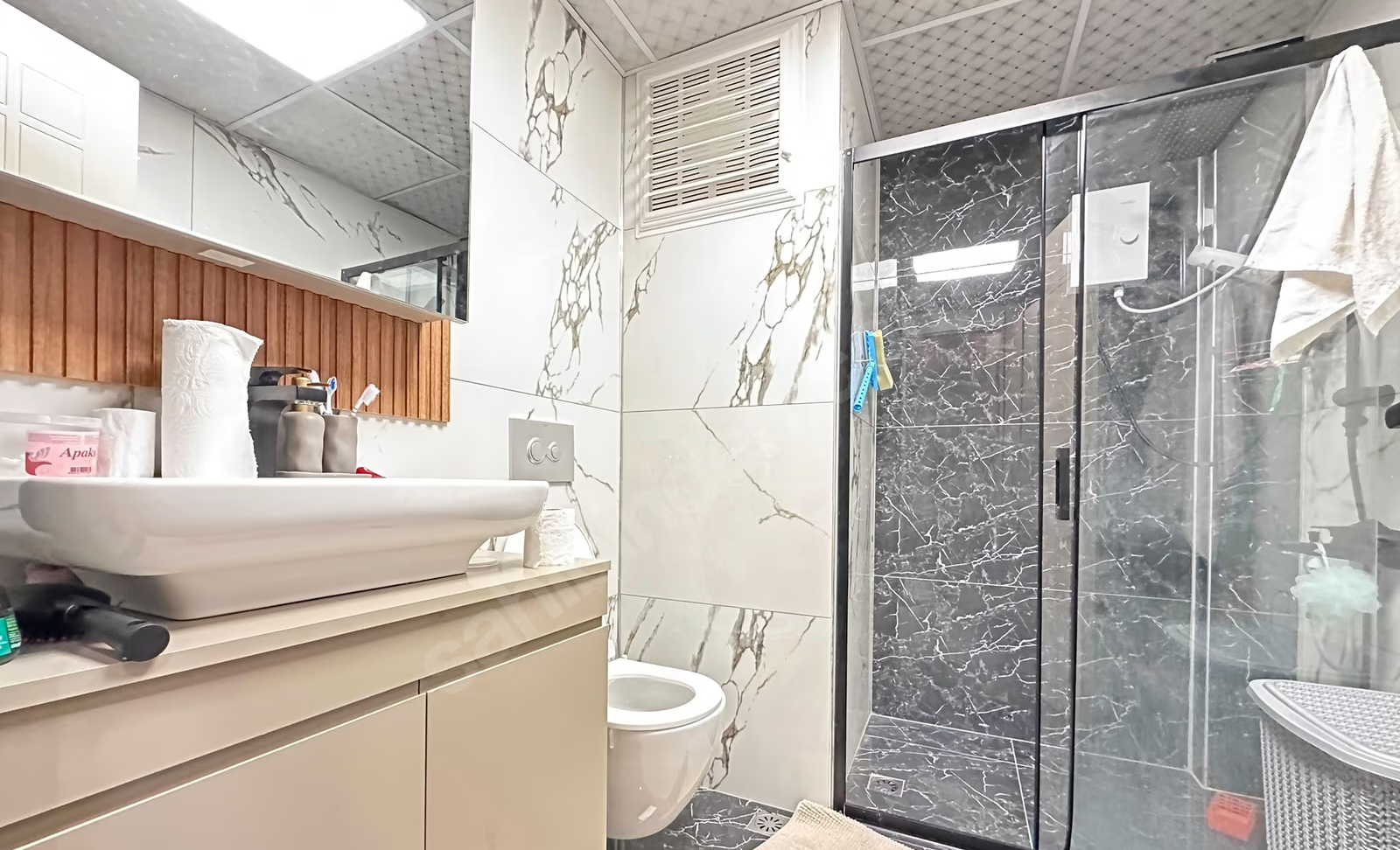 Mersin Mezitli Akdeniz Mahallesi 2+1 110 m² Doğalgaz Kombili Satılık Daire