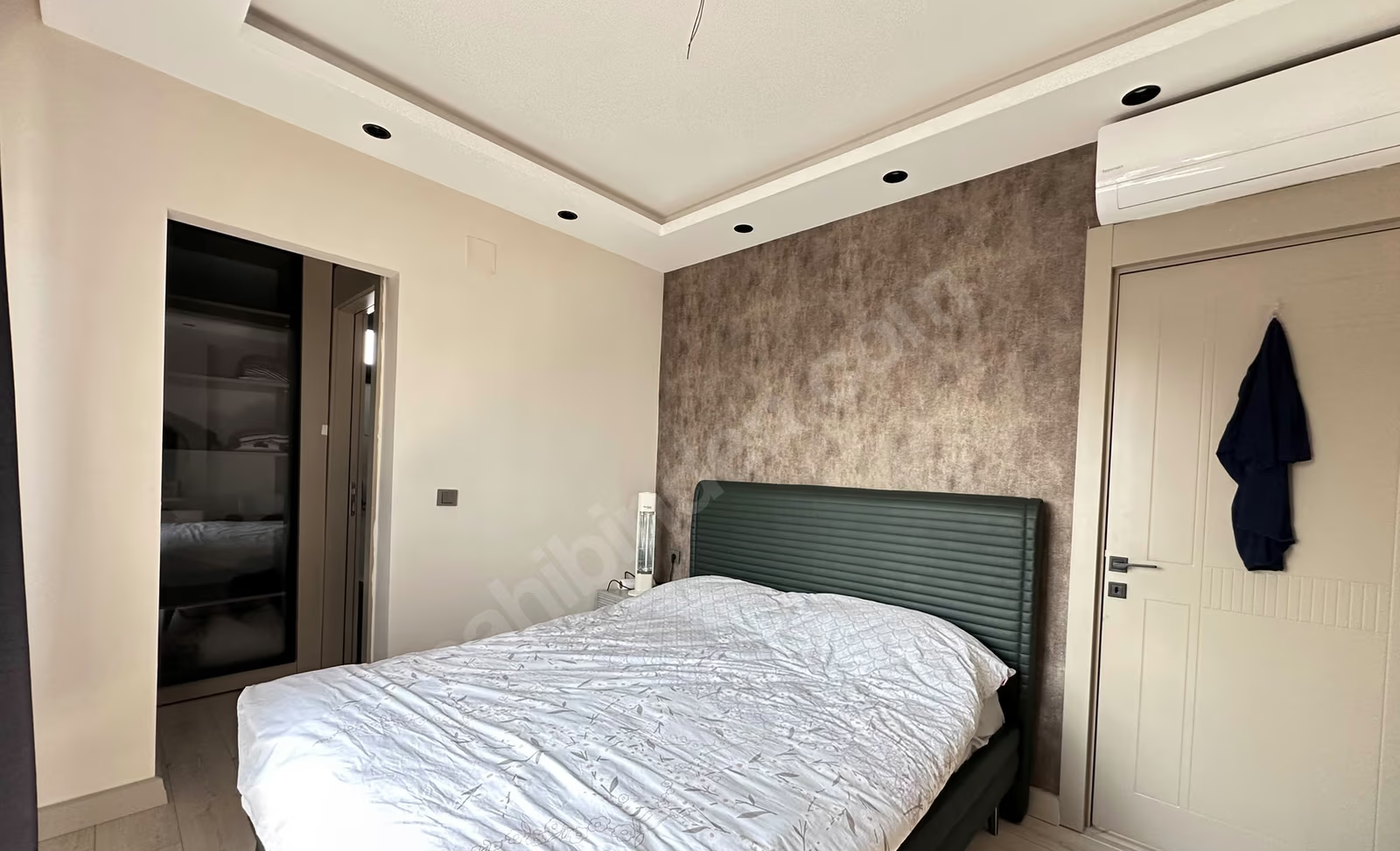 Mersin Mezitli Akdeniz Mahallesi 2+1 110 m² Doğalgaz Kombili Satılık Daire