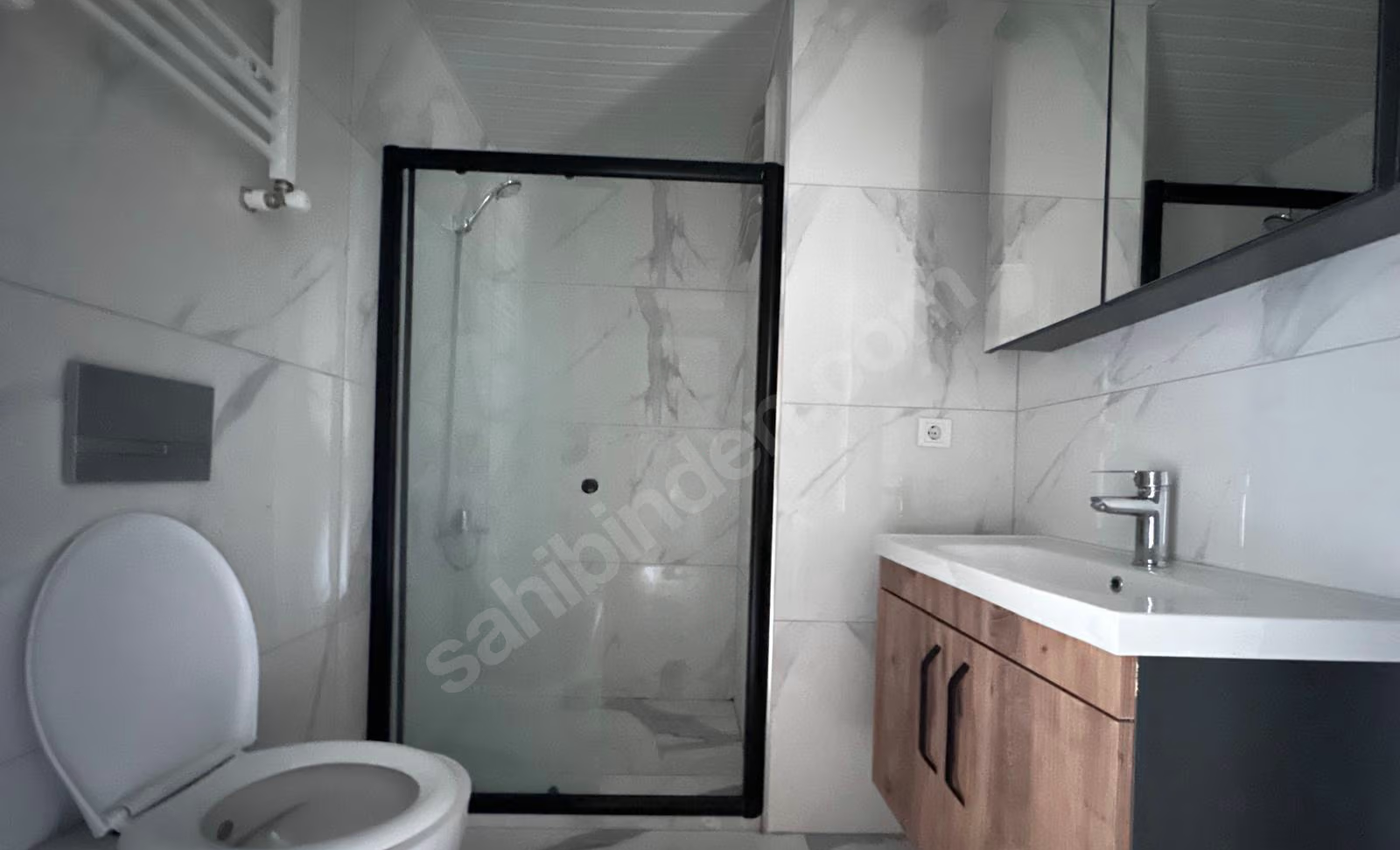 Mersin Mezitli Akdeniz Mahallesi 2+1 110 m² Doğalgaz Kombili Satılık Daire 12 Mersin Mezitli Akdeniz Mahallesi 2+1 110 m² Doğalgaz Kombili Satılık Daire