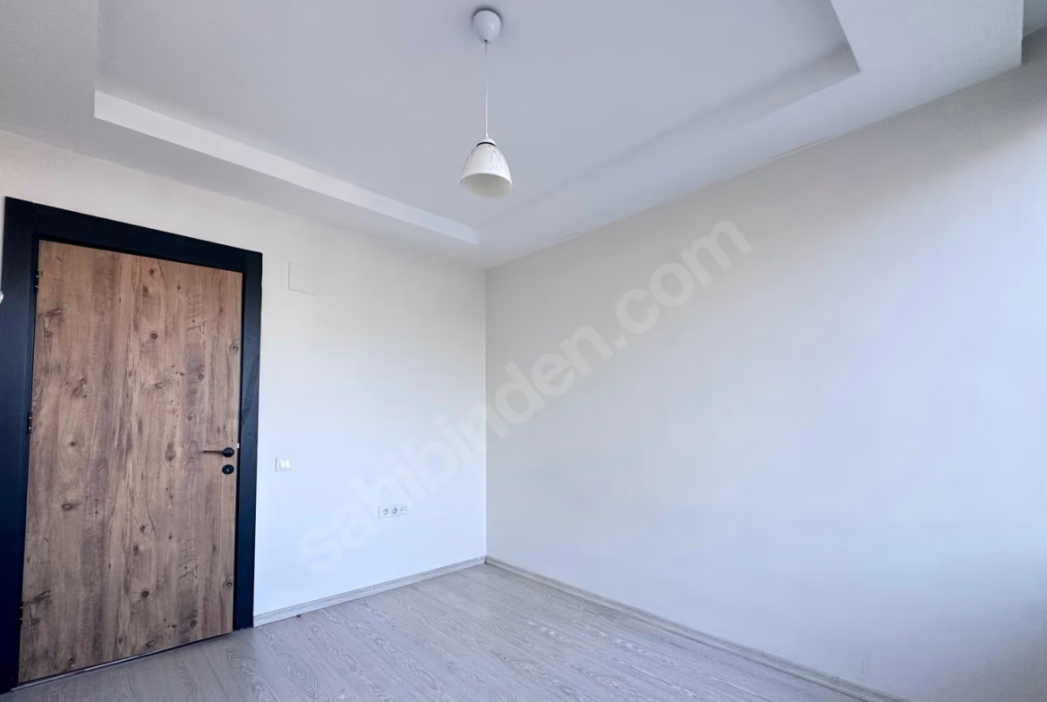 Mersin Mezitli Akdeniz Mahallesi 2+1 110 m² Doğalgaz Kombili Satılık Daire