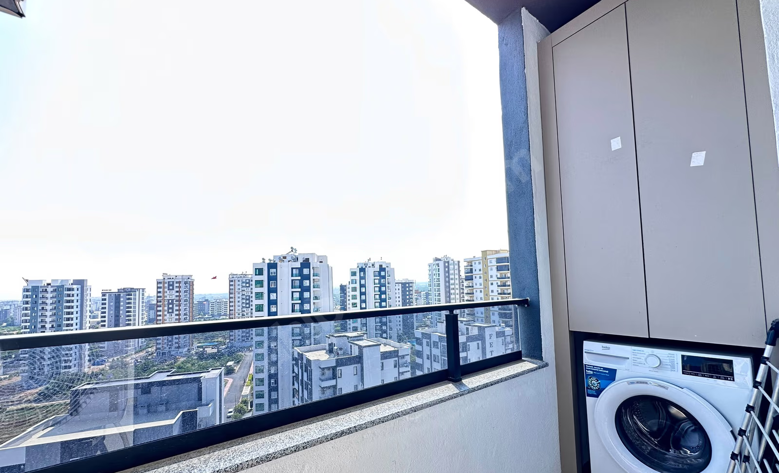 Mersin Mezitli Akdeniz Mahallesi 2+1 110 m² Doğalgaz Kombili Satılık Daire