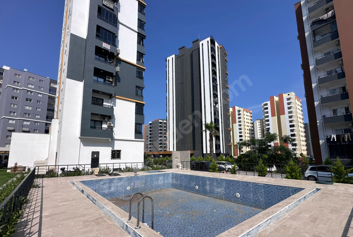 Mersin Mezitli Akdeniz Mahallesi 2+1 110 m² Doğalgaz Kombili Satılık Daire