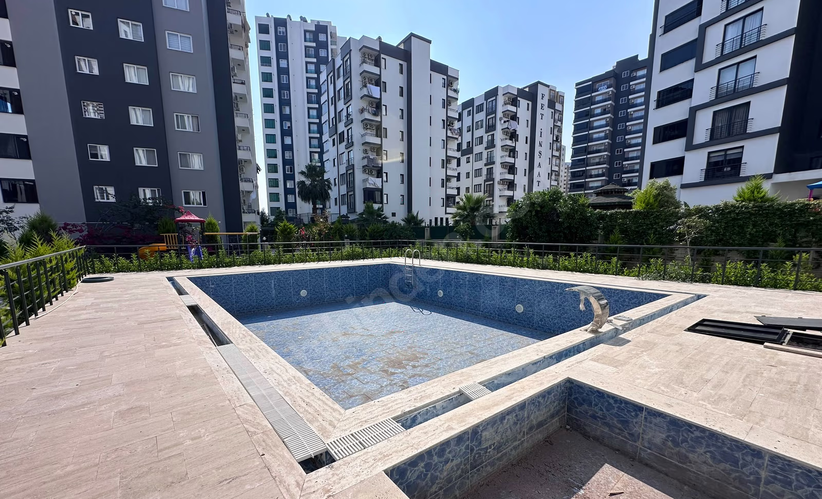 Mersin Mezitli Akdeniz Mahallesi 2+1 110 m² Doğalgaz Kombili Satılık Daire