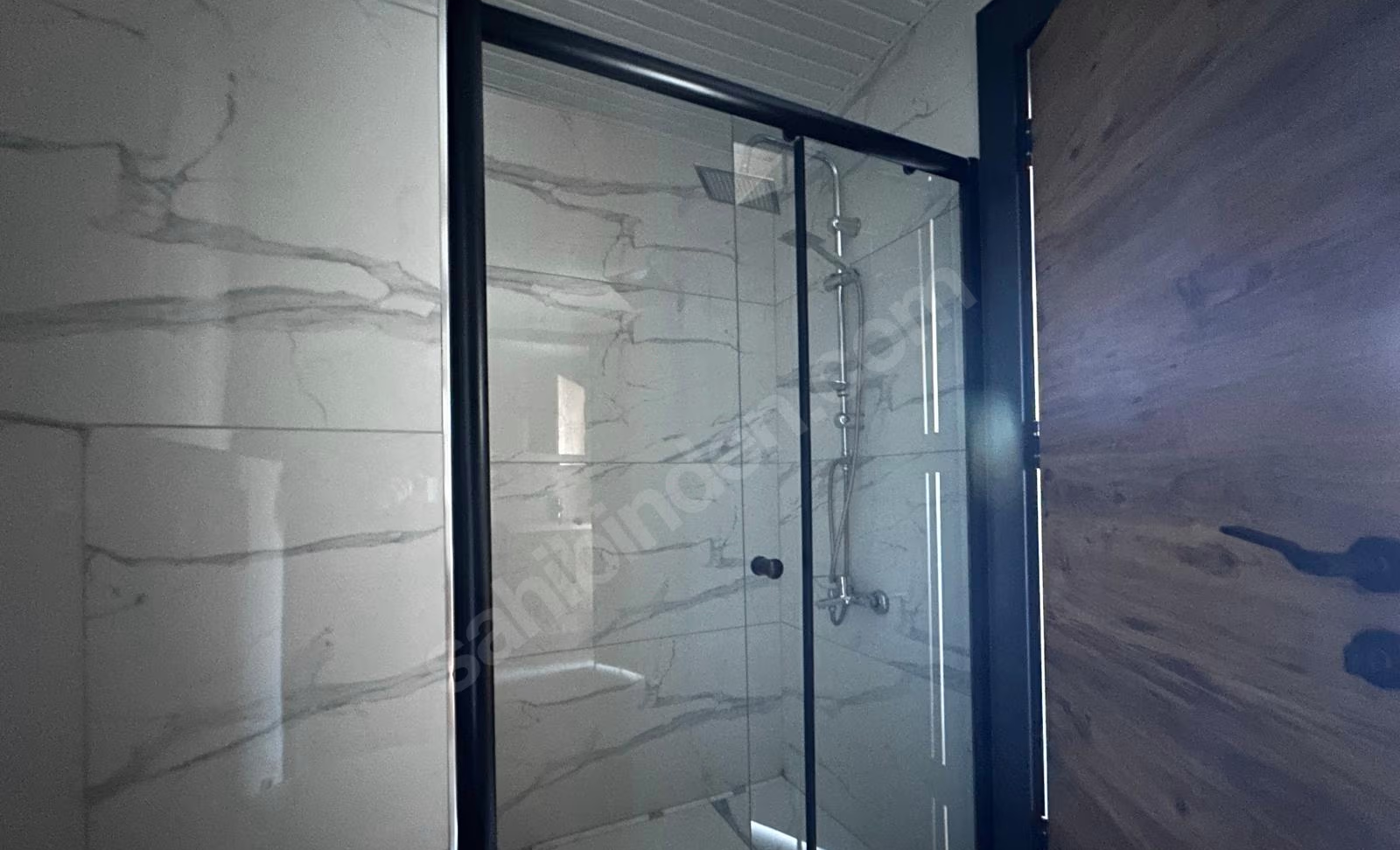 Mersin Mezitli Akdeniz Mahallesi 2+1 110 m² Doğalgaz Kombili Satılık Daire 19 Mersin Mezitli Akdeniz Mahallesi 2+1 110 m² Doğalgaz Kombili Satılık Daire