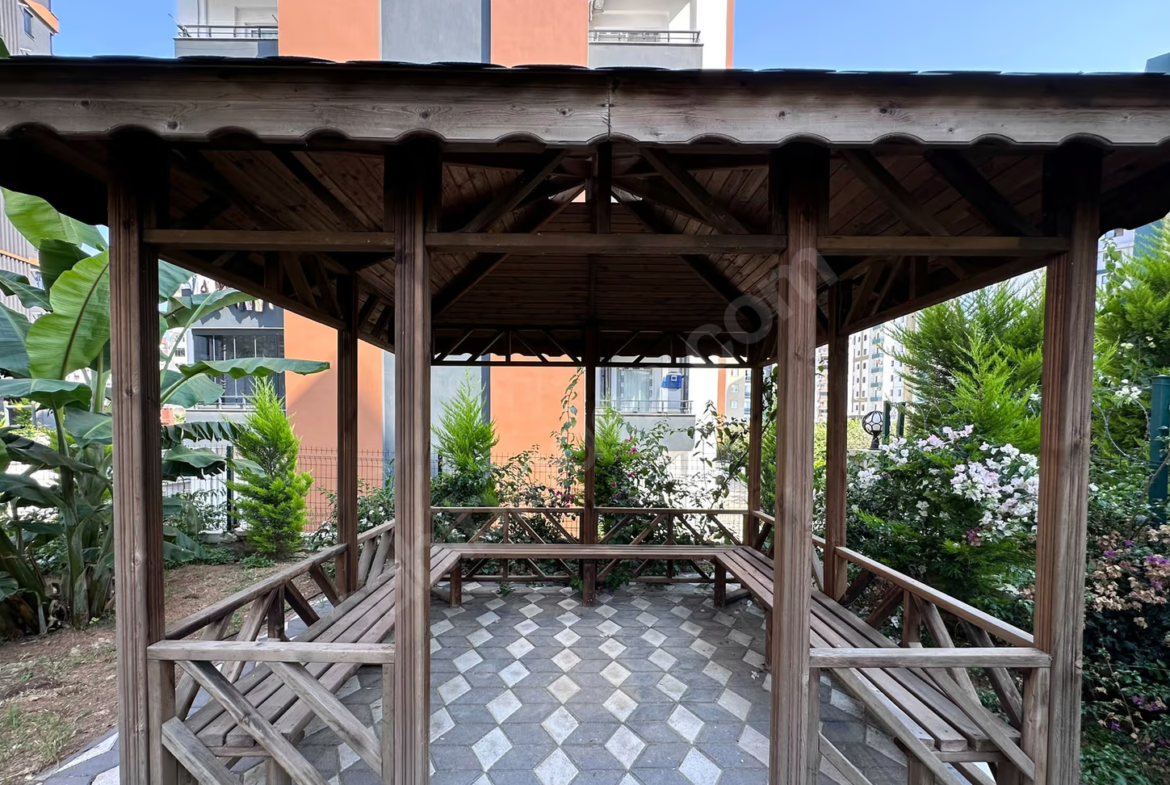 Mersin Mezitli Akdeniz Mahallesi 2+1 110 m² Doğalgaz Kombili Satılık Daire
