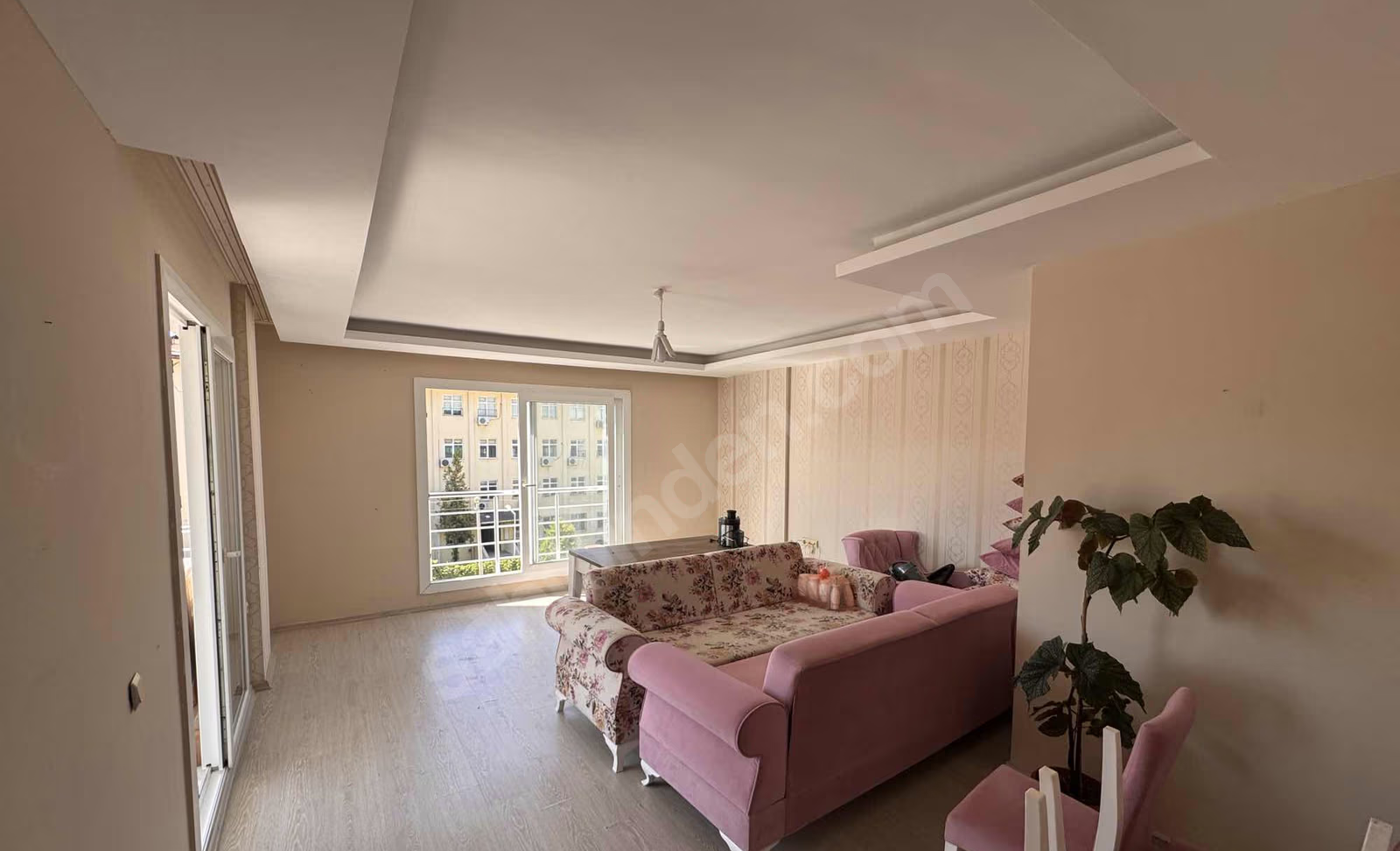Mersin Mezitli Akdeniz Mahallesi 2+1 145 m² Klima Kiralık Daire