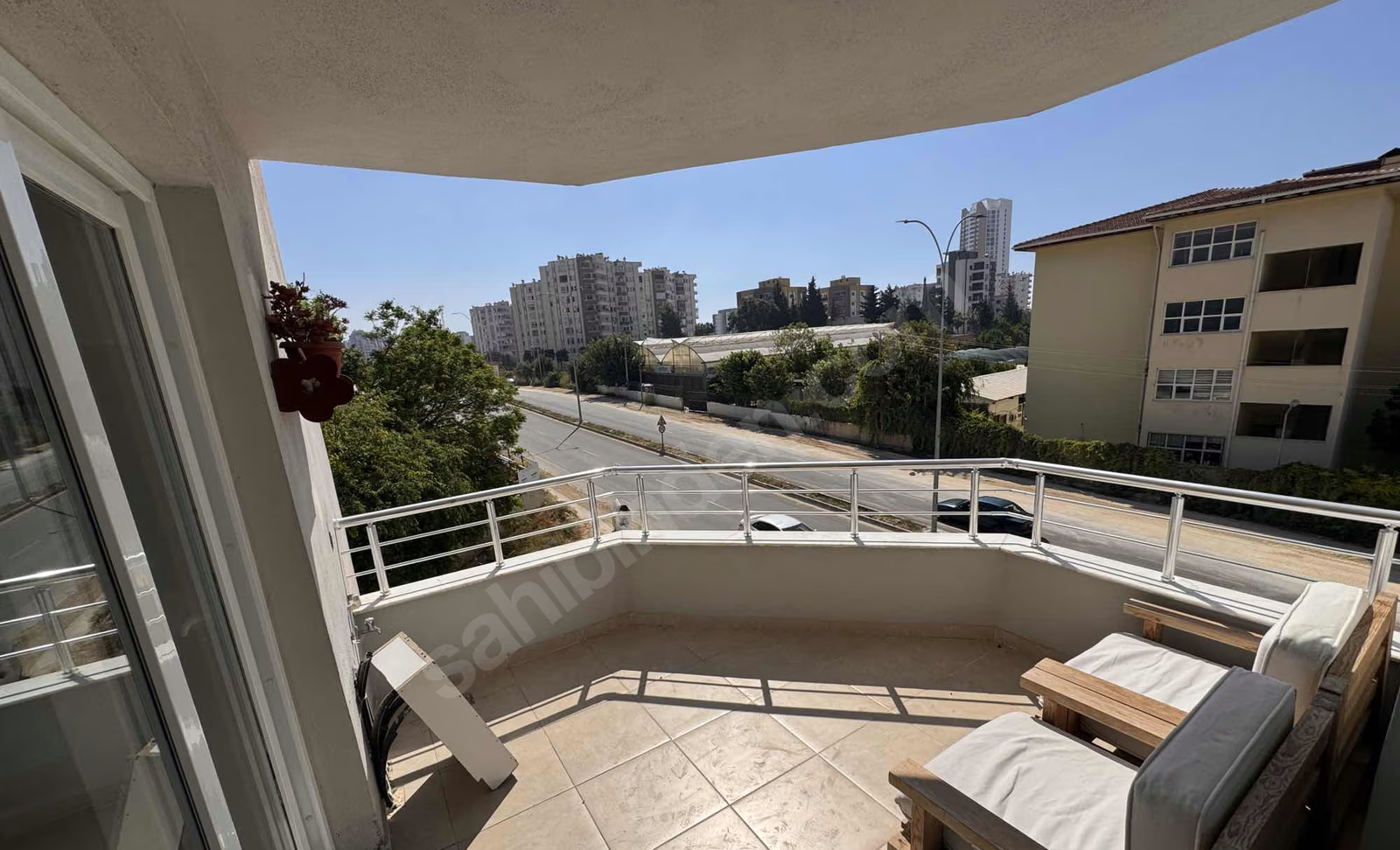 Mersin Mezitli Akdeniz Mahallesi 2+1 145 m² Klima Kiralık Daire