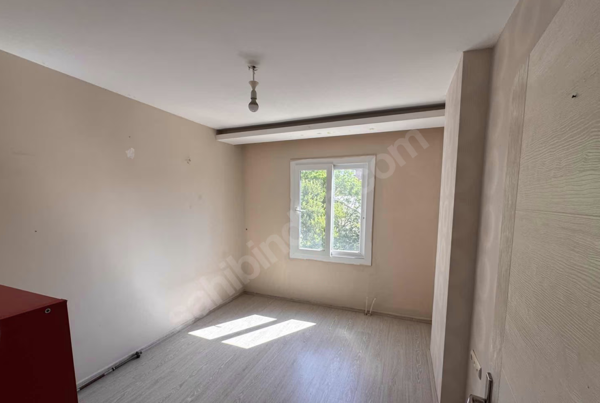 Mersin Mezitli Akdeniz Mahallesi 2+1 145 m² Klima Kiralık Daire