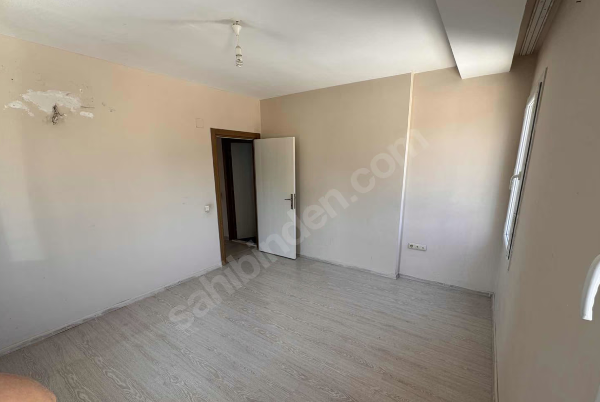 Mersin Mezitli Akdeniz Mahallesi 2+1 145 m² Klima Kiralık Daire