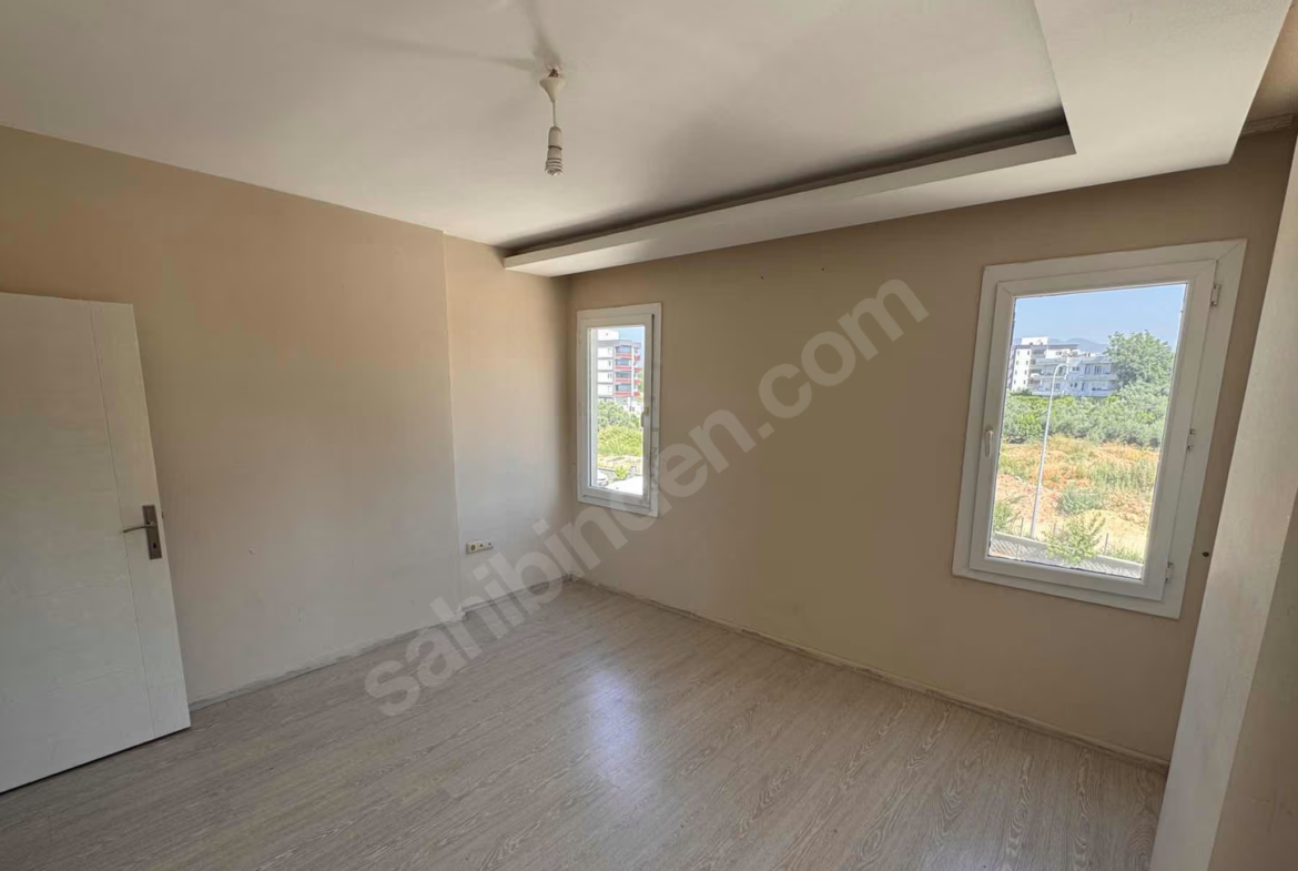 Mersin Mezitli Akdeniz Mahallesi 2+1 145 m² Klima Kiralık Daire