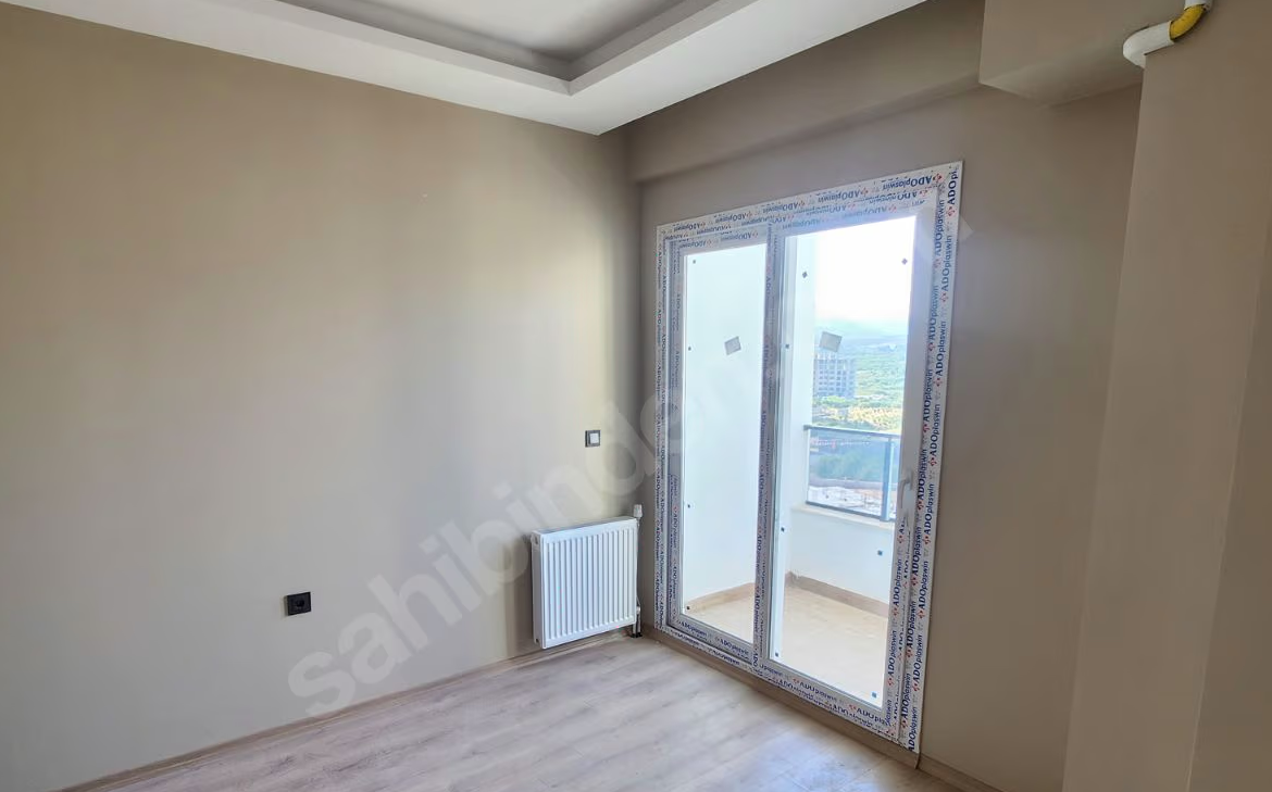 Mersin Mezitli Akdeniz Mahallesi 2+1 75 m² Doğalgaz Kombili Satılık Daire