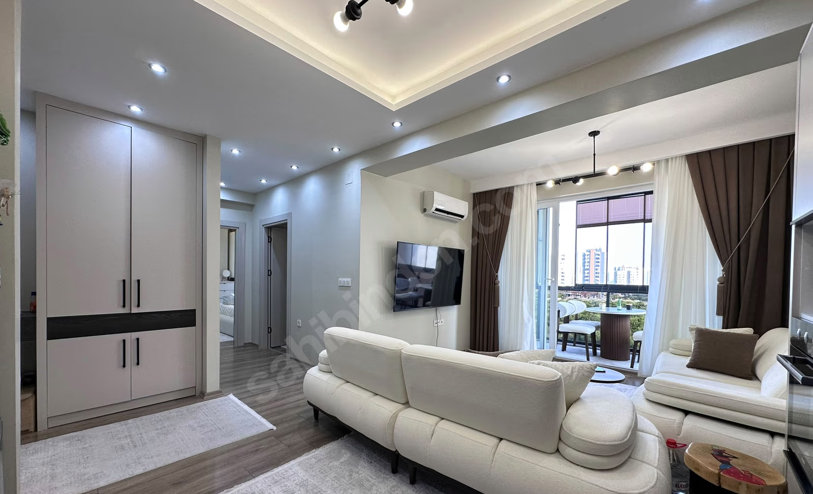 Mersin Mezitli Akdeniz Mahallesi 2+1 90 m² Klima Satılık Daire