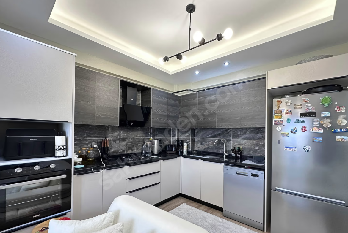 Mersin Mezitli Akdeniz Mahallesi 2+1 90 m² Klima Satılık Daire