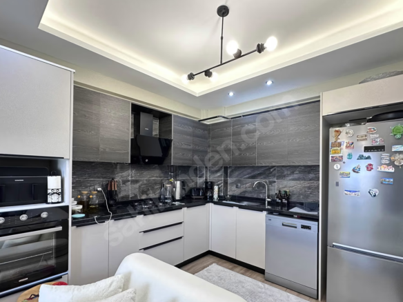 Mersin Mezitli Akdeniz Mahallesi 2+1 90 m² Klima Satılık Daire