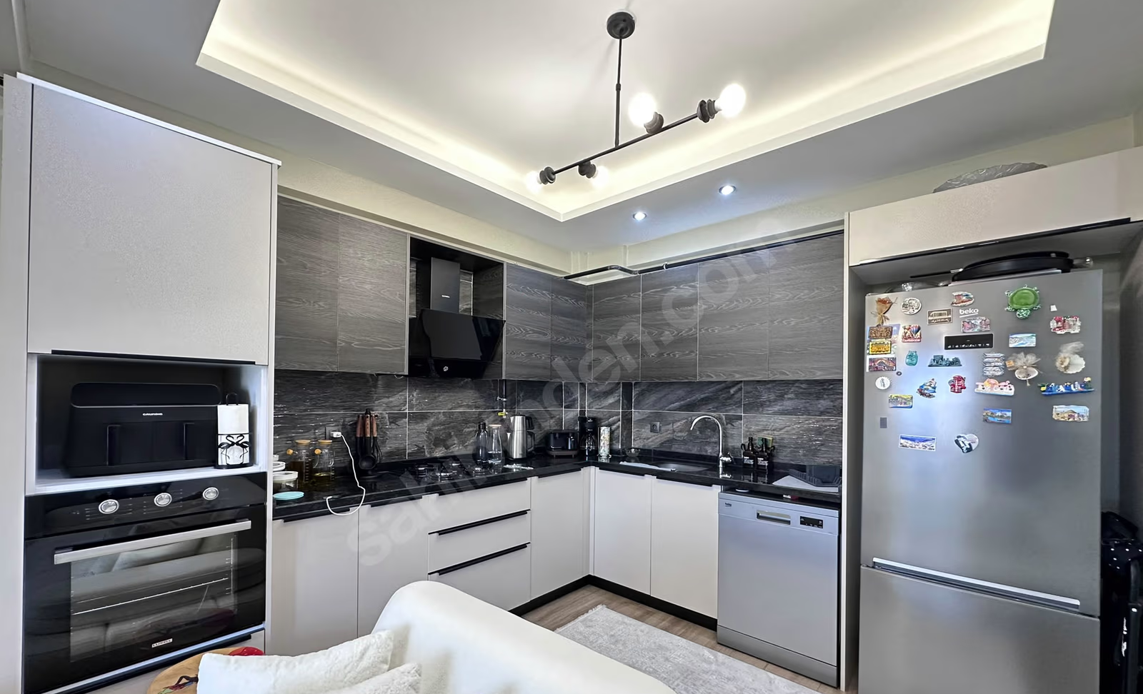 Mersin Mezitli Akdeniz Mahallesi 2+1 90 m² Klima Satılık Daire
