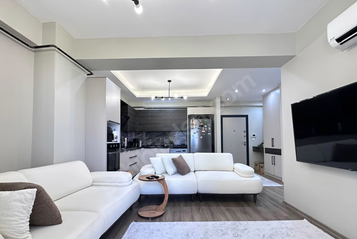 Mersin Mezitli Akdeniz Mahallesi 2+1 90 m² Klima Satılık Daire