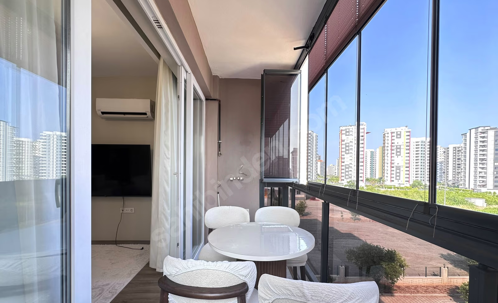 Mersin Mezitli Akdeniz Mahallesi 2+1 90 m² Klima Satılık Daire