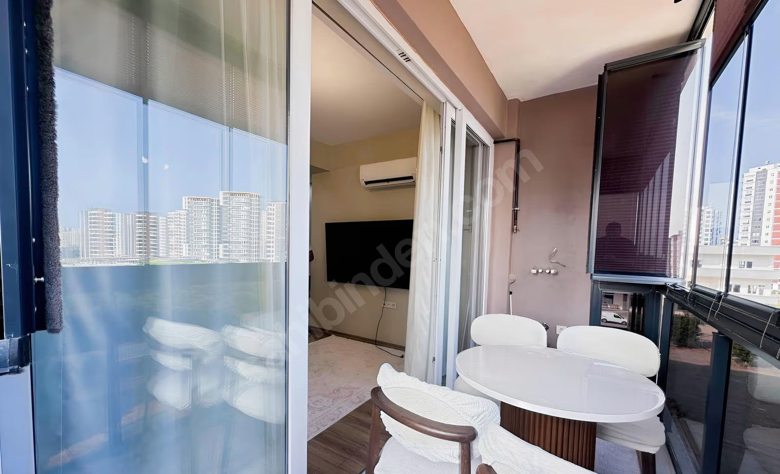 Mersin Mezitli Akdeniz Mahallesi 2+1 90 m² Klima Satılık Daire