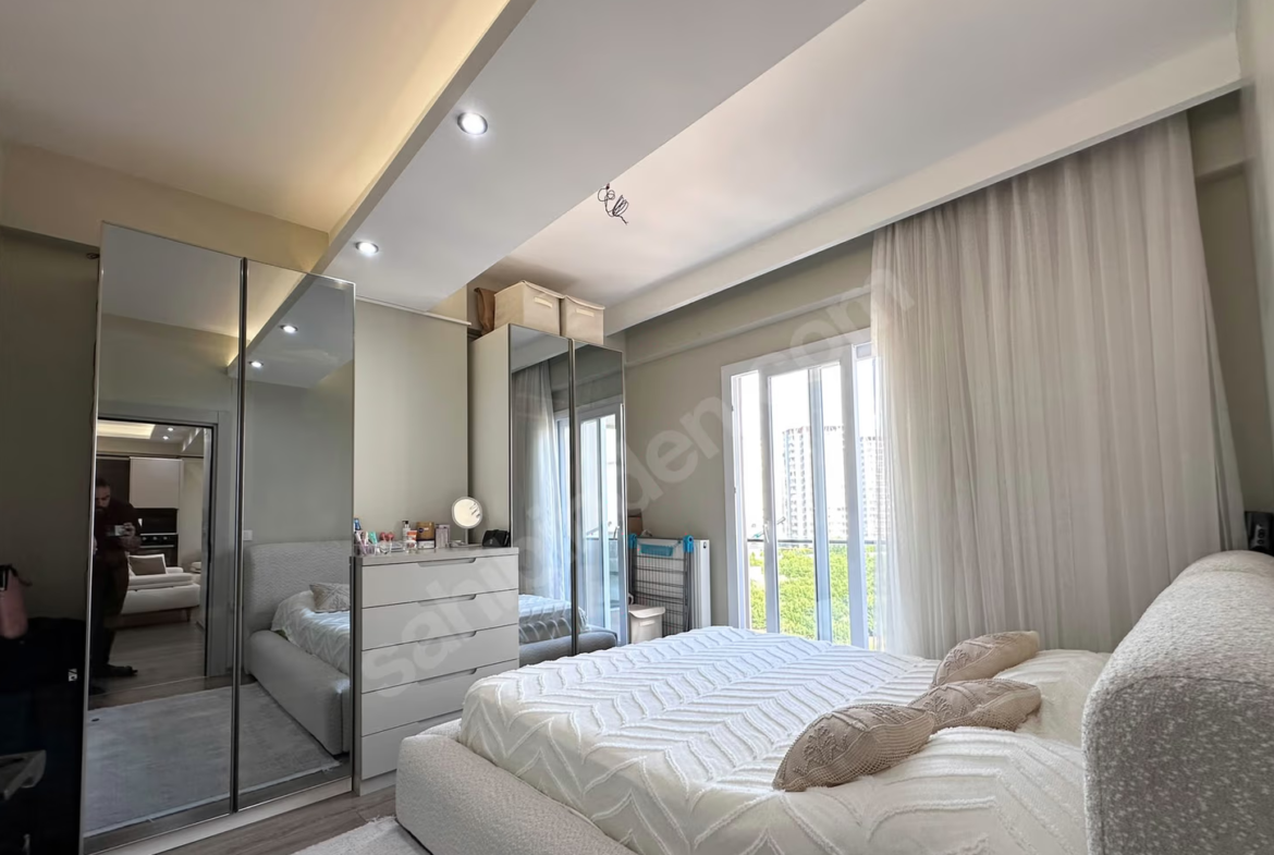 Mersin Mezitli Akdeniz Mahallesi 2+1 90 m² Klima Satılık Daire