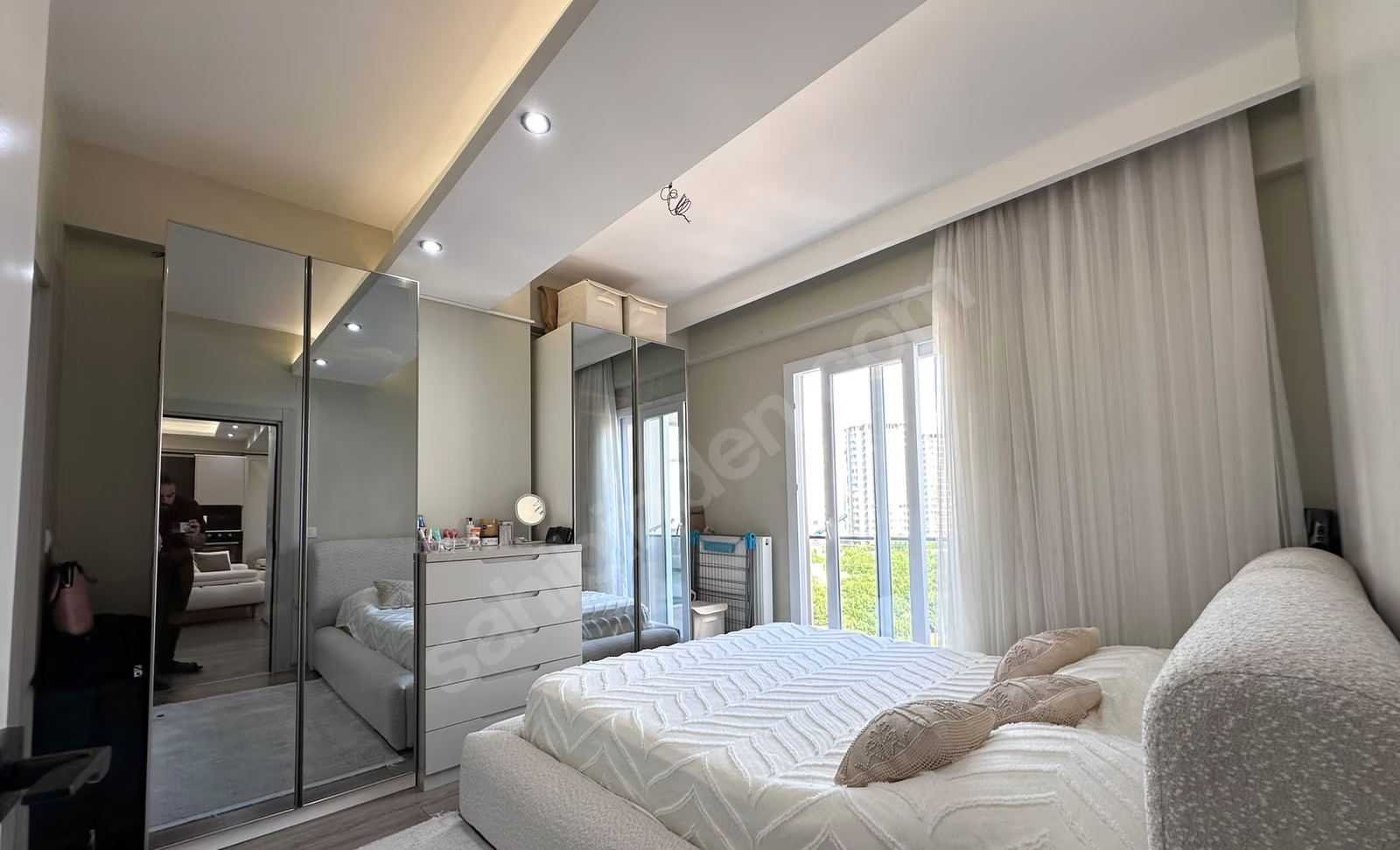 Mersin Mezitli Akdeniz Mahallesi 2+1 90 m² Klima Satılık Daire
