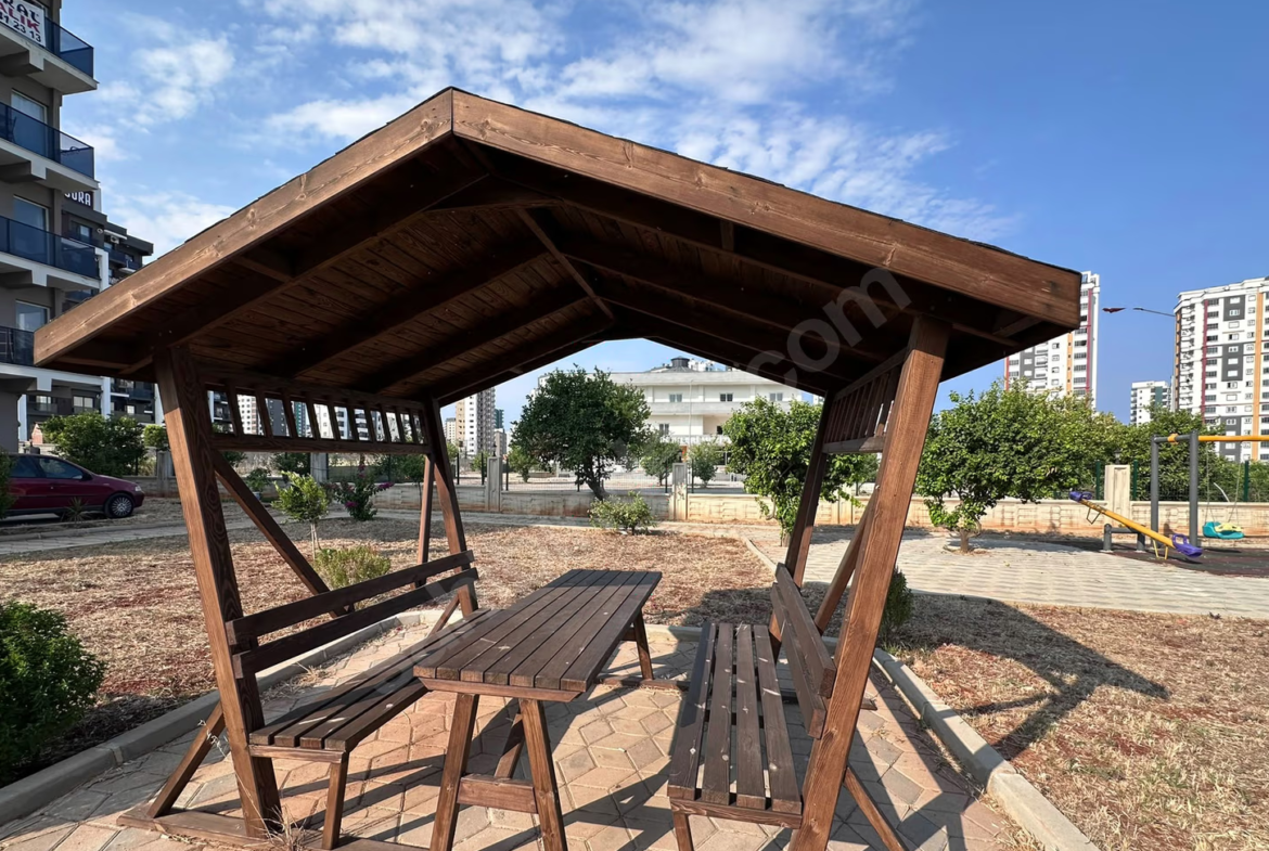 Mersin Mezitli Akdeniz Mahallesi 2+1 90 m² Klima Satılık Daire