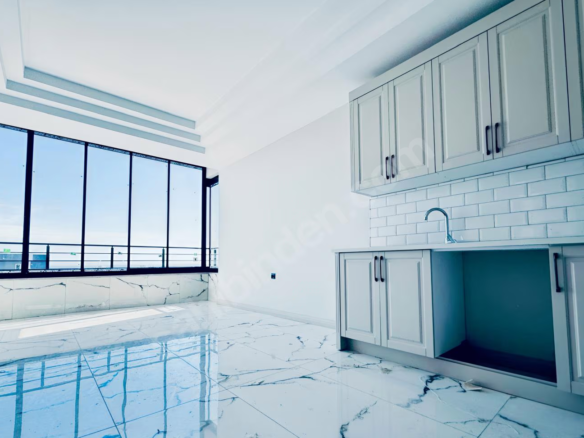 Mersin Mezitli Akdeniz Mahallesi 2+1 99 m² Doğalgaz Kombili Satılık Daire
