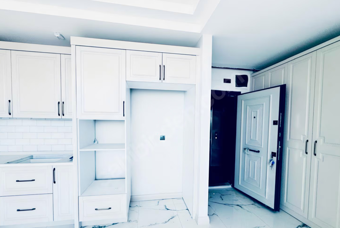 Mersin Mezitli Akdeniz Mahallesi 2+1 99 m² Doğalgaz Kombili Satılık Daire