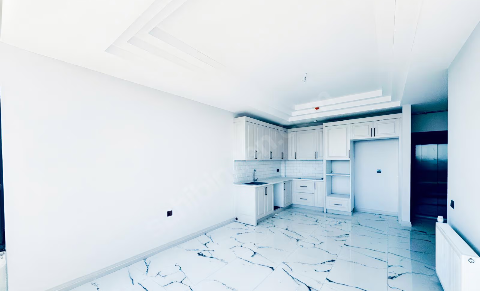 Mersin Mezitli Akdeniz Mahallesi 2+1 99 m² Doğalgaz Kombili Satılık Daire