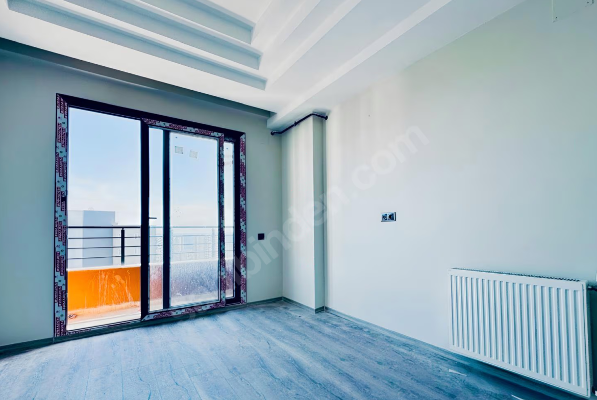 Mersin Mezitli Akdeniz Mahallesi 2+1 99 m² Doğalgaz Kombili Satılık Daire