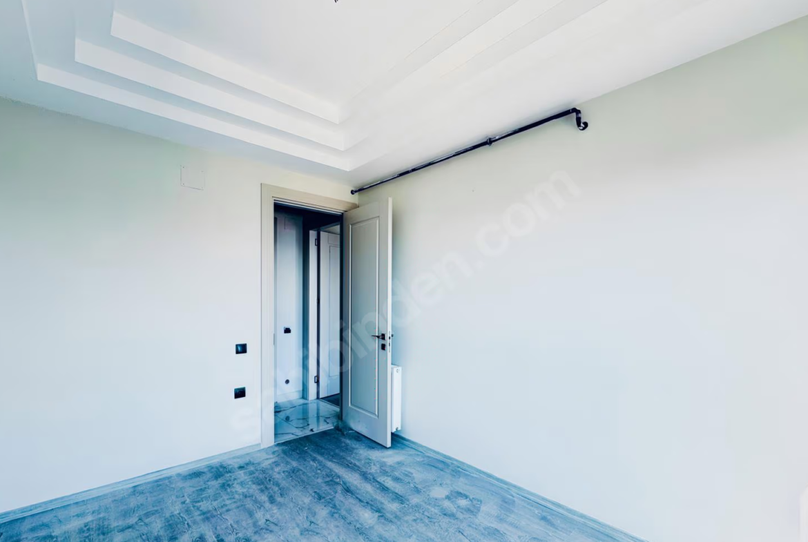 Mersin Mezitli Akdeniz Mahallesi 2+1 99 m² Doğalgaz Kombili Satılık Daire