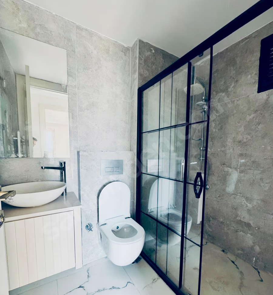 Mersin Mezitli Akdeniz Mahallesi 2+1 99 m² Doğalgaz Kombili Satılık Daire