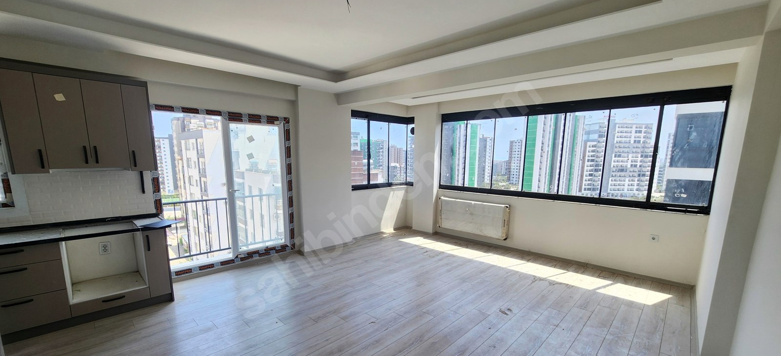 Mersin Mezitli Akdeniz Mahallesi 3+1 140 m² Doğalgaz Kombili Kiralık Daire 1 Mersin Mezitli Akdeniz Mahallesi 3+1 140 m² Doğalgaz Kombili Kiralık Daire