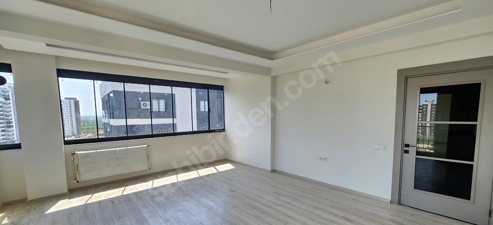 Mersin Mezitli Akdeniz Mahallesi 3+1 140 m² Doğalgaz Kombili Kiralık Daire 2 Mersin Mezitli Akdeniz Mahallesi 3+1 140 m² Doğalgaz Kombili Kiralık Daire