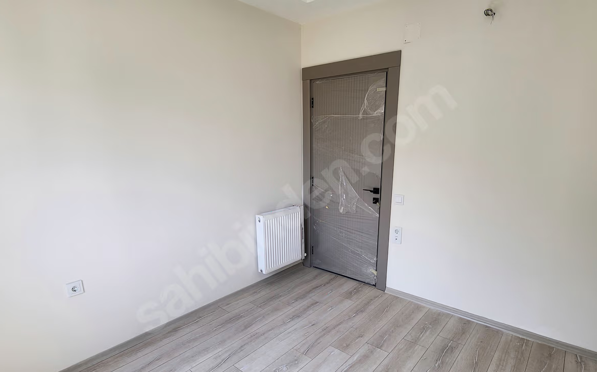 Mersin Mezitli Akdeniz Mahallesi 3+1 140 m² Doğalgaz Kombili Kiralık Daire