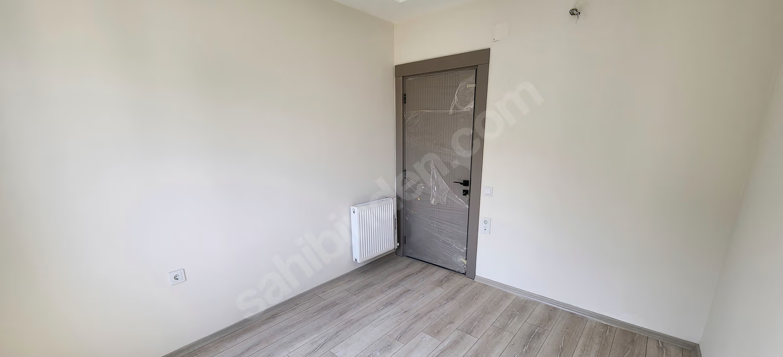 Mersin Mezitli Akdeniz Mahallesi 3+1 140 m² Doğalgaz Kombili Kiralık Daire 6 Mersin Mezitli Akdeniz Mahallesi 3+1 140 m² Doğalgaz Kombili Kiralık Daire