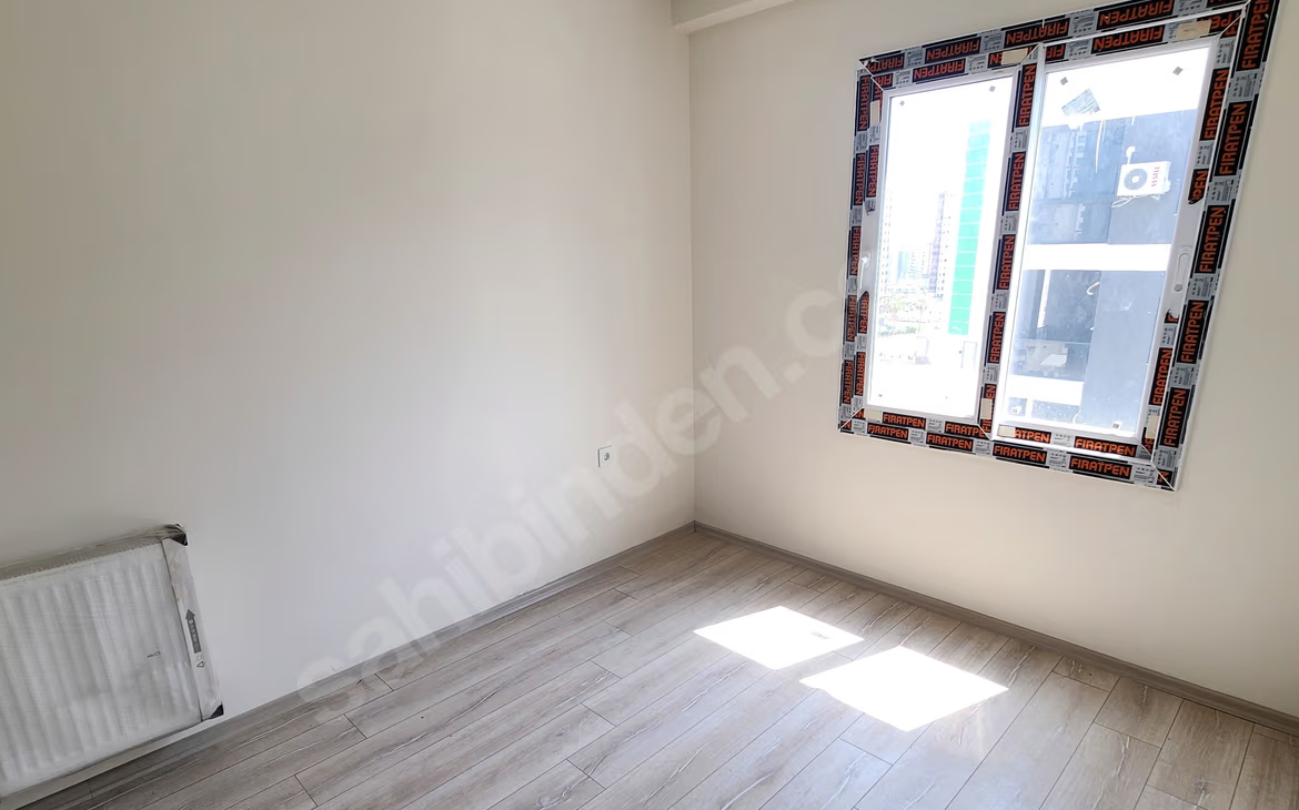 Mersin Mezitli Akdeniz Mahallesi 3+1 140 m² Doğalgaz Kombili Kiralık Daire