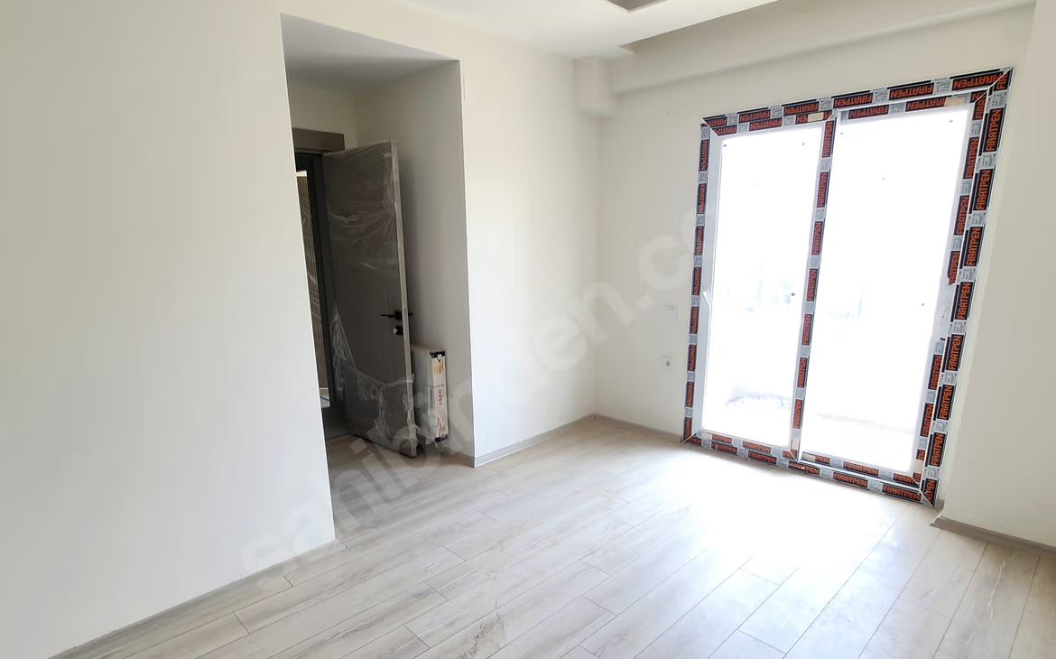 Mersin Mezitli Akdeniz Mahallesi 3+1 140 m² Doğalgaz Kombili Kiralık Daire