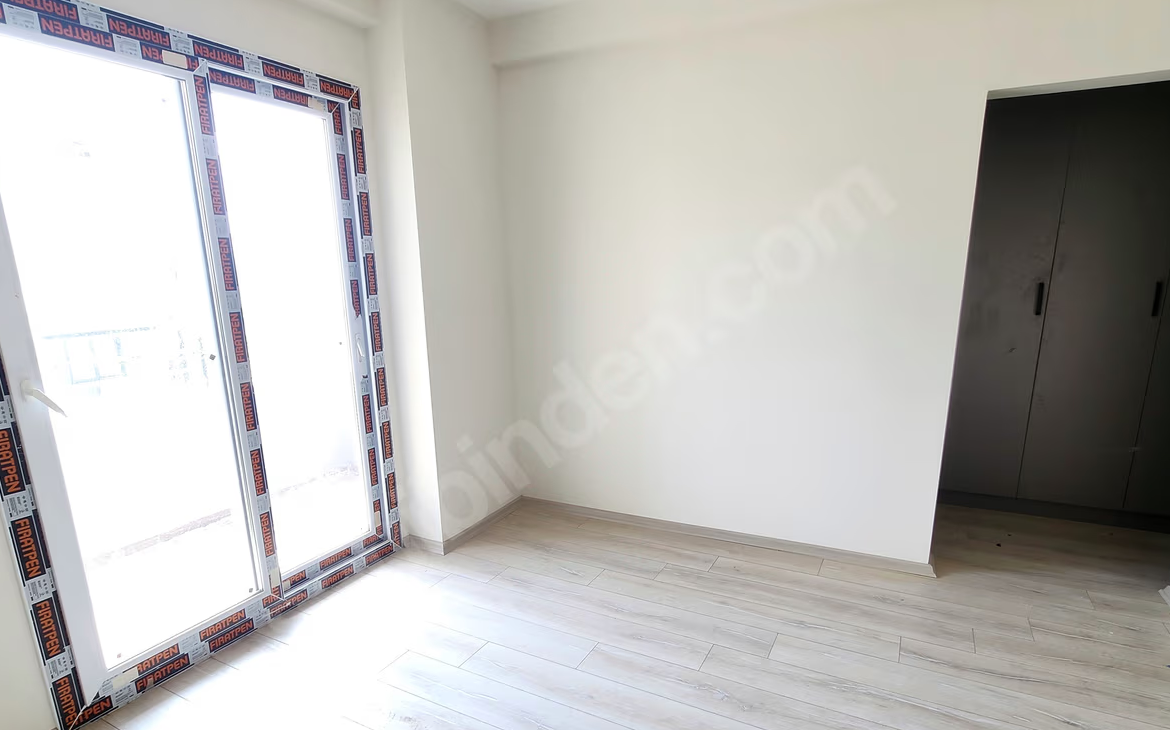 Mersin Mezitli Akdeniz Mahallesi 3+1 140 m² Doğalgaz Kombili Kiralık Daire