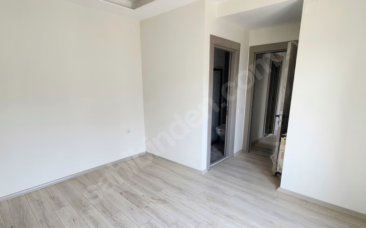 Mersin Mezitli Akdeniz Mahallesi 3+1 140 m² Doğalgaz Kombili Kiralık Daire