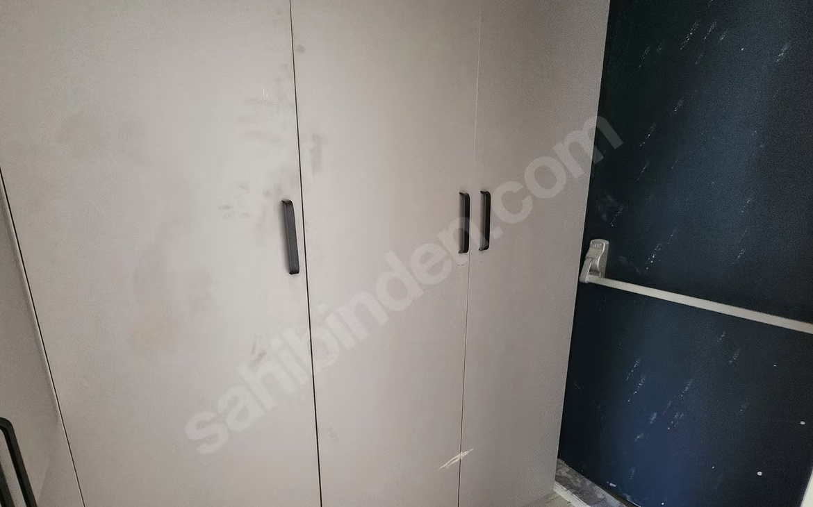 Mersin Mezitli Akdeniz Mahallesi 3+1 140 m² Doğalgaz Kombili Kiralık Daire