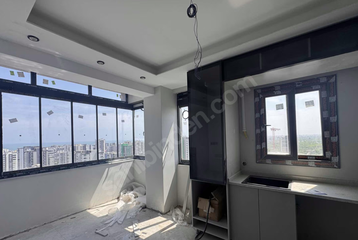 Mersin Mezitli Akdeniz Mahallesi 3+1 145 m² Doğalgaz Kombili Kiralık Daire