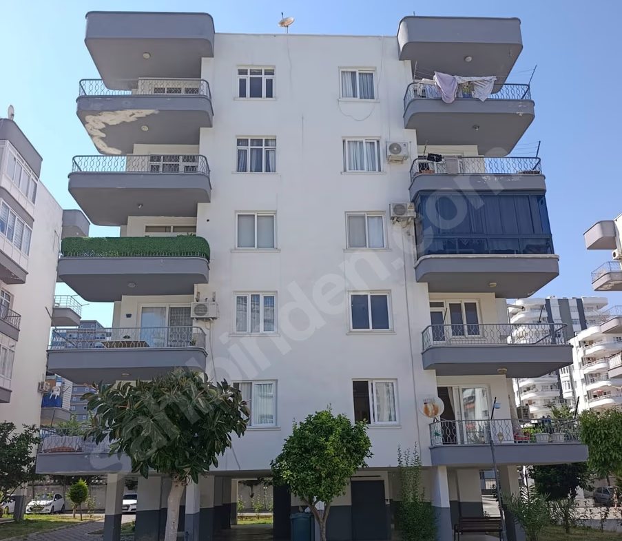 Mersin Mezitli Akdeniz Mahallesi 3+1 150 m² Doğalgaz Kombili Satılık Daire