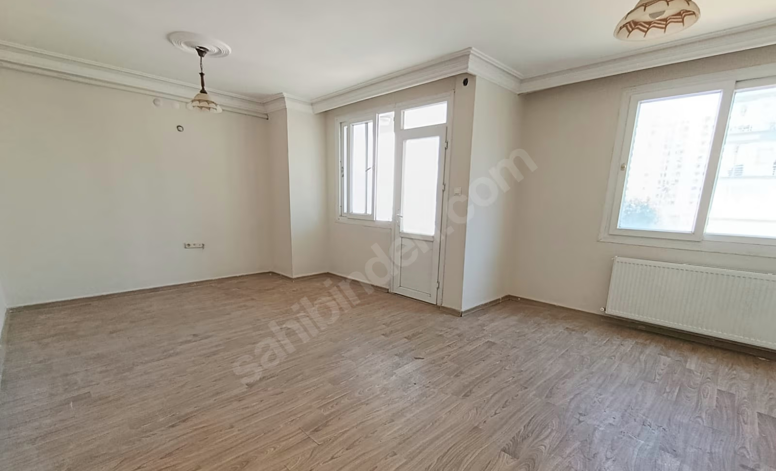 Mersin Mezitli Akdeniz Mahallesi 3+1 150 m² Doğalgaz Kombili Satılık Daire