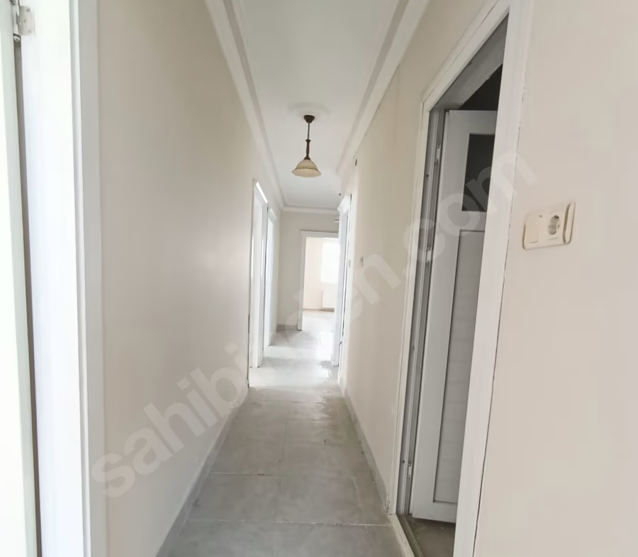Mersin Mezitli Akdeniz Mahallesi 3+1 150 m² Doğalgaz Kombili Satılık Daire