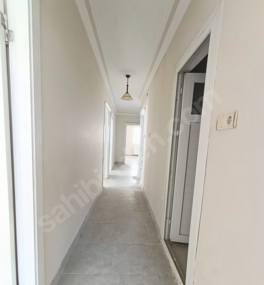 Mersin Mezitli Akdeniz Mahallesi 3+1 150 m² Doğalgaz Kombili Satılık Daire