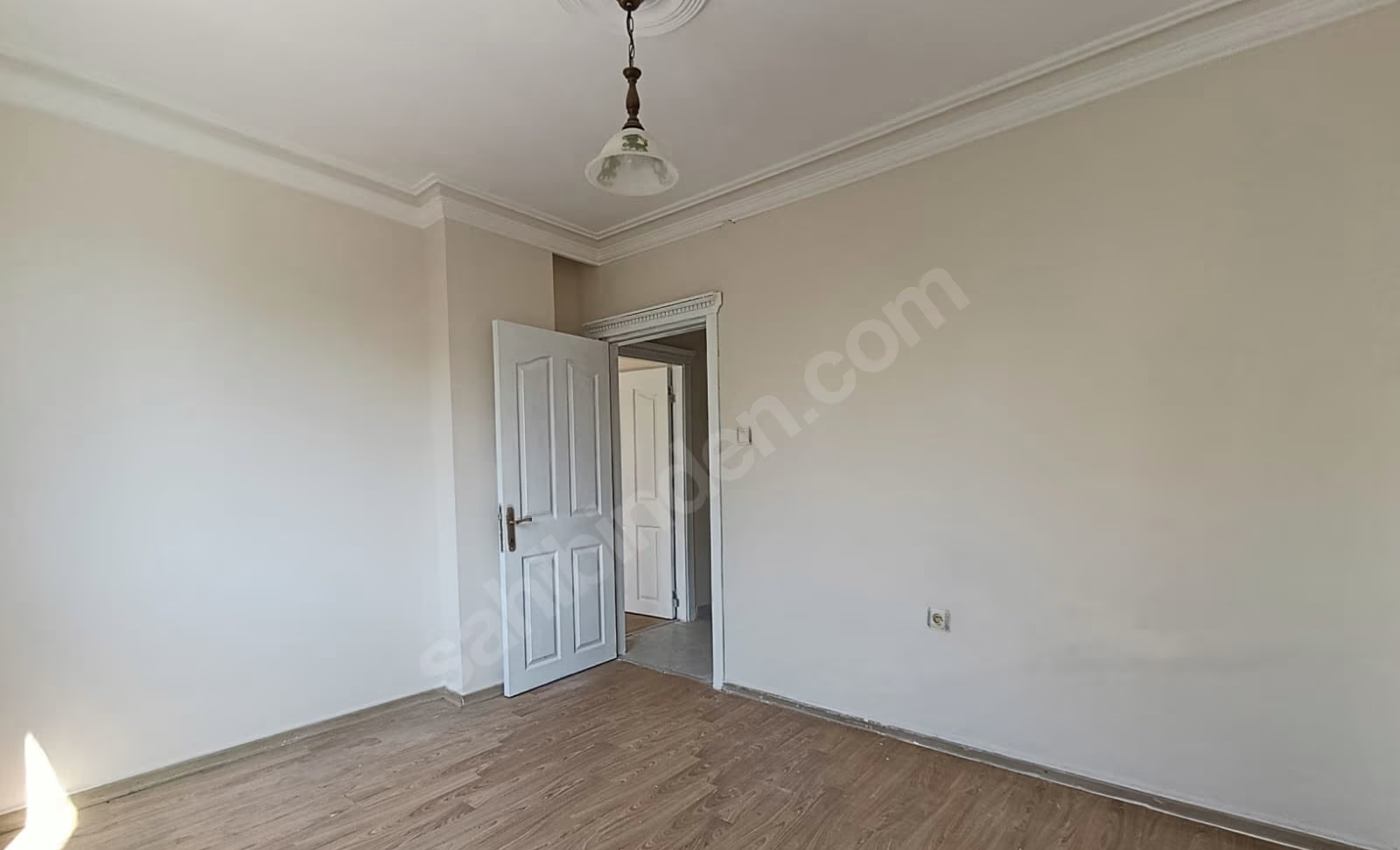 Mersin Mezitli Akdeniz Mahallesi 3+1 150 m² Doğalgaz Kombili Satılık Daire