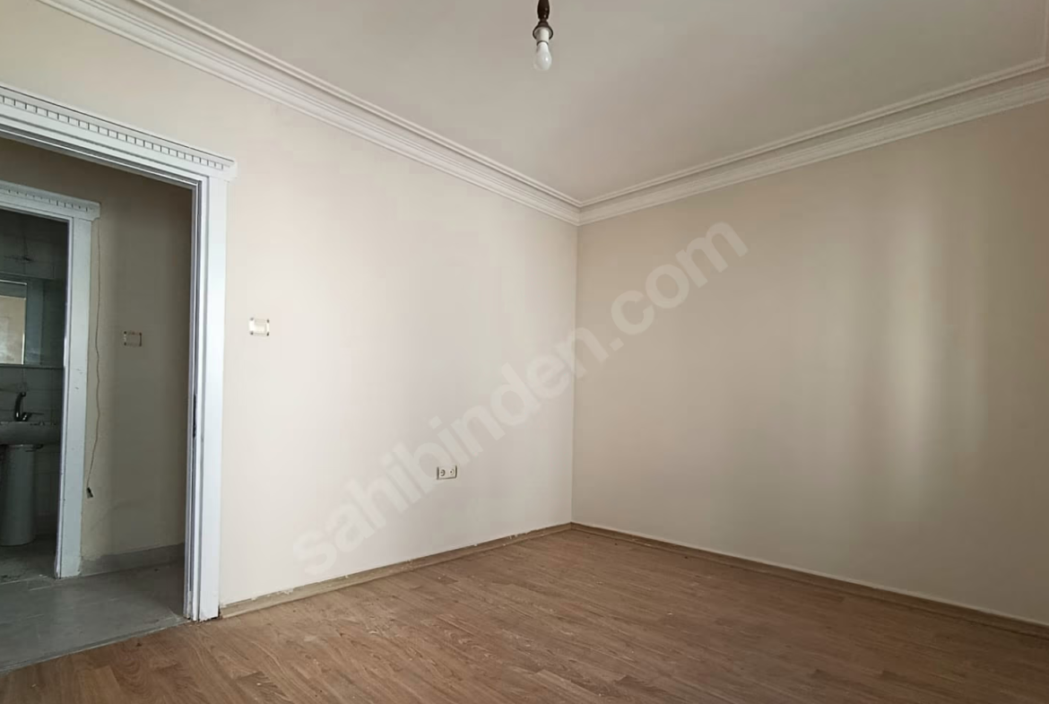 Mersin Mezitli Akdeniz Mahallesi 3+1 150 m² Doğalgaz Kombili Satılık Daire