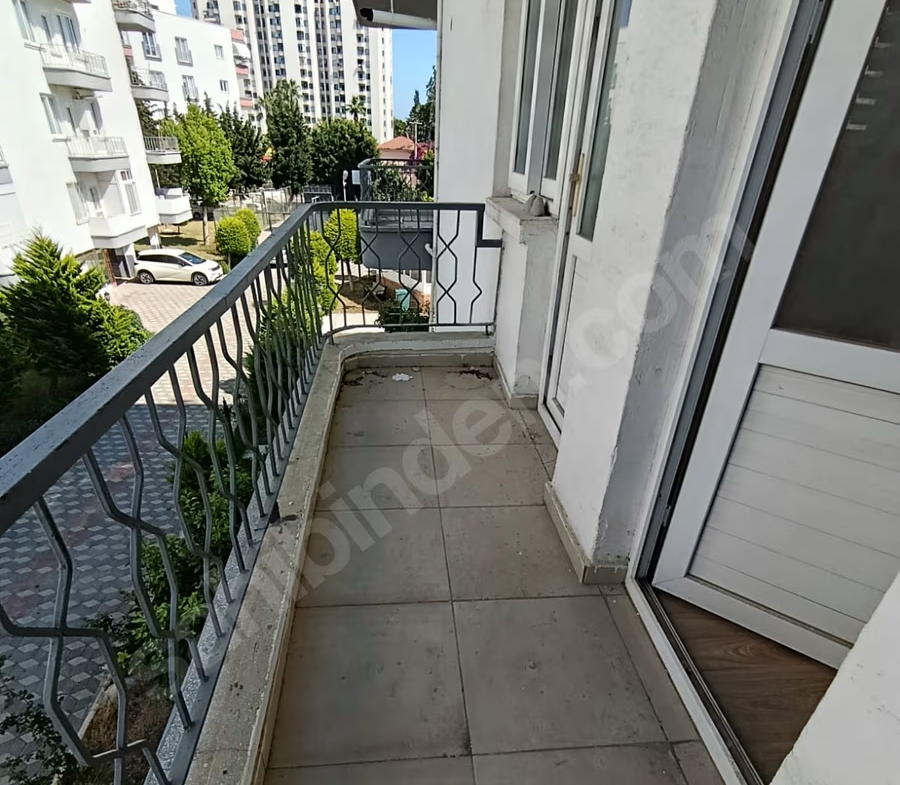 Mersin Mezitli Akdeniz Mahallesi 3+1 150 m² Doğalgaz Kombili Satılık Daire